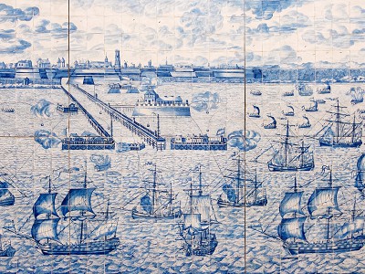 puzzle model Bombardment of Dunkirk in 1695 by the fleets of England and Holland (Delft faience)