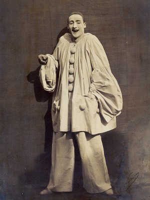 puzzle model Pierrot Laughing